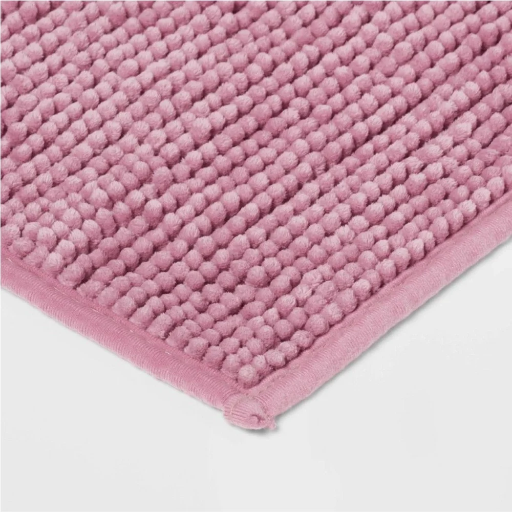 ROOM ESSENTIALS NWT everyday chenille bath rug -pink -20x32